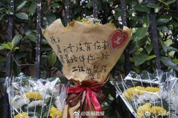 一箭双雕！拉什福德实现儿萨梦，接过偶像亨利的14号球衣